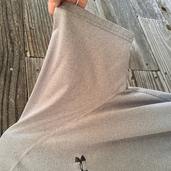 Under Armour Men's Light Gray Short Sleeve Tee Size XL - Picture 5 of 6